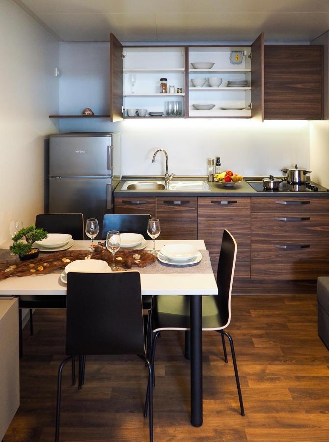 Lux Camp - Mobile Homes In Bi Village ฟาชานา ภายนอก รูปภาพ